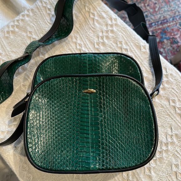 f.e.v. By Francesca E. Versace snakeskin bon bon crossbody bag. - Picture 1 of 9